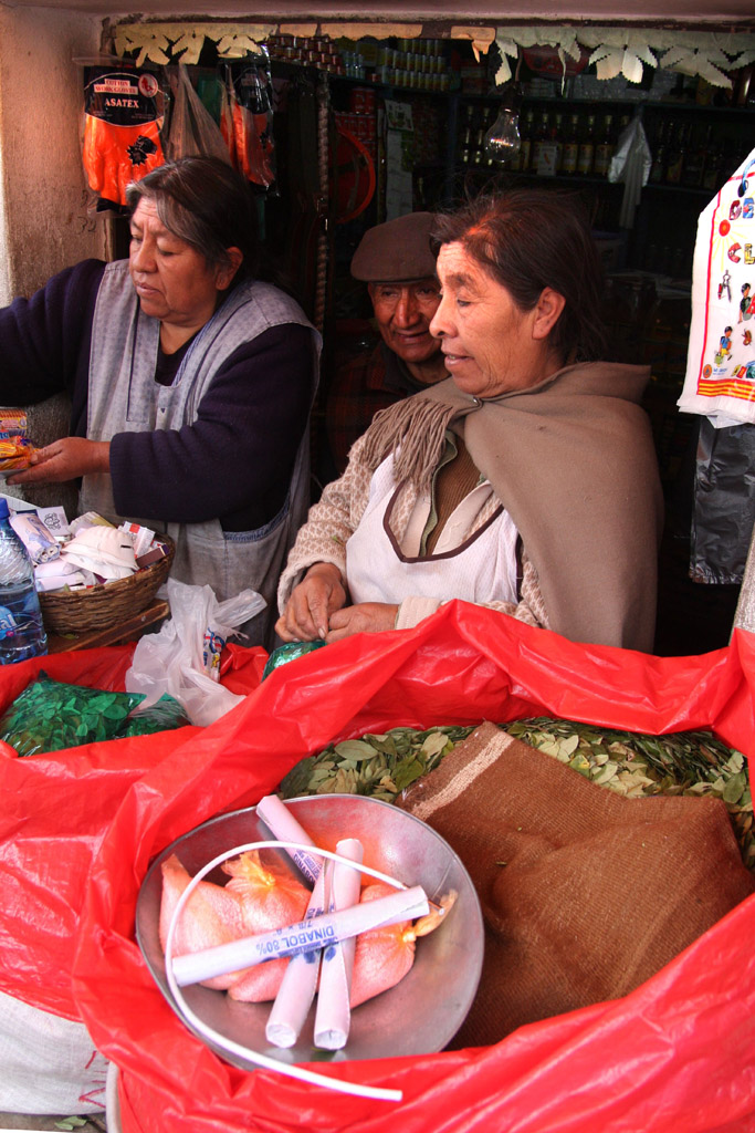 Bolivia - prodejna s dynamitem a cocou
